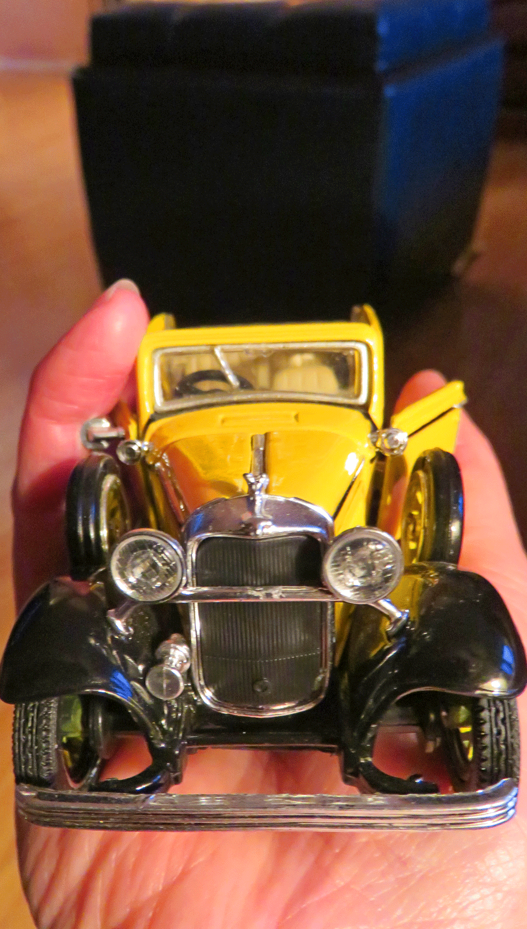 View image on Twitter